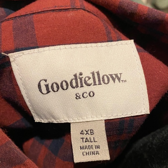 Men’s Goodfellow button up. - Picture 2 of 2